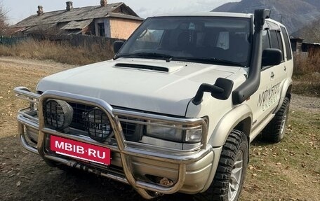 Isuzu Bighorn II, 1992 год, 799 000 рублей, 2 фотография