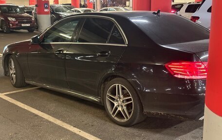 Mercedes-Benz E-Класс, 2013 год, 2 800 000 рублей, 3 фотография