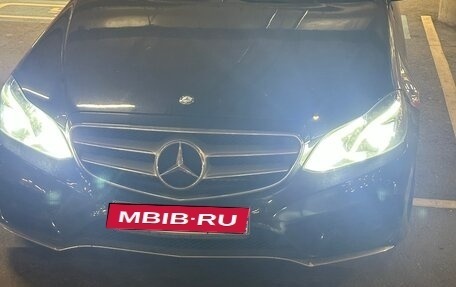 Mercedes-Benz E-Класс, 2013 год, 2 800 000 рублей, 4 фотография