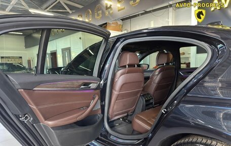 BMW 5 серия, 2019 год, 3 800 000 рублей, 9 фотография