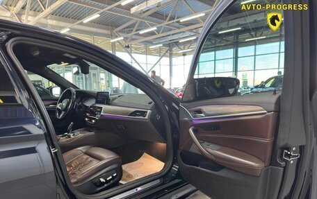 BMW 5 серия, 2019 год, 3 800 000 рублей, 15 фотография