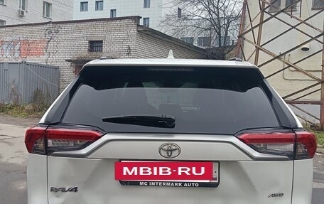 Toyota RAV4, 2021 год, 3 250 000 рублей, 3 фотография