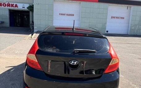 Hyundai Solaris II рестайлинг, 2011 год, 600 000 рублей, 4 фотография