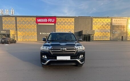 Toyota Land Cruiser 200, 2016 год, 5 450 000 рублей, 2 фотография