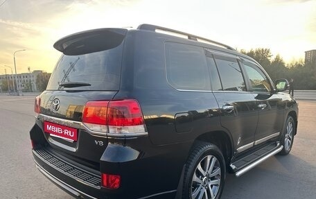 Toyota Land Cruiser 200, 2016 год, 5 450 000 рублей, 7 фотография