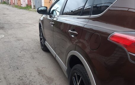 Toyota RAV4, 2016 год, 2 450 000 рублей, 12 фотография