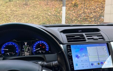 Toyota Camry, 2017 год, 2 600 000 рублей, 9 фотография