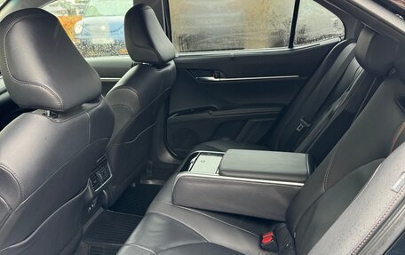 Toyota Camry, 2020 год, 2 550 000 рублей, 10 фотография