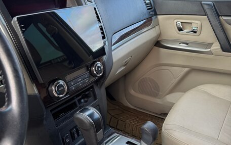 Mitsubishi Pajero IV, 2020 год, 3 370 000 рублей, 12 фотография