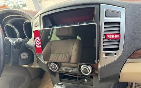 Mitsubishi Pajero IV, 2020 год, 3 370 000 рублей, 15 фотография