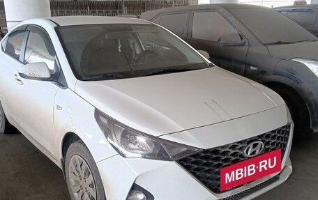 Hyundai Solaris II рестайлинг, 2020 год, 925 000 рублей, 4 фотография