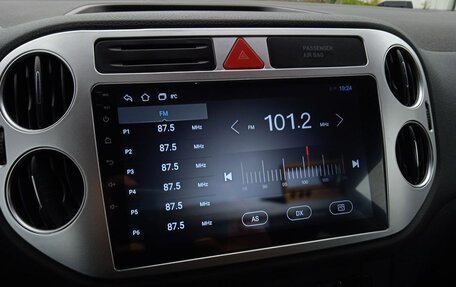 Volkswagen Tiguan I, 2010 год, 665 000 рублей, 13 фотография