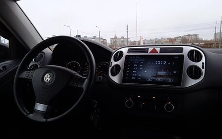 Volkswagen Tiguan I, 2010 год, 665 000 рублей, 16 фотография