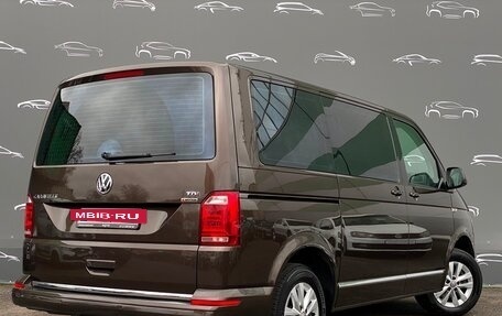 Volkswagen Caravelle T6 рестайлинг, 2016 год, 3 547 800 рублей, 2 фотография