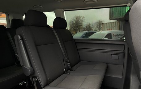 Volkswagen Caravelle T6 рестайлинг, 2016 год, 3 547 800 рублей, 8 фотография