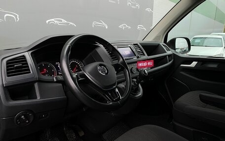 Volkswagen Caravelle T6 рестайлинг, 2016 год, 3 547 800 рублей, 5 фотография