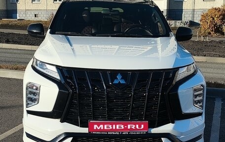 Mitsubishi Montero Sport, 2022 год, 3 600 000 рублей, 1 фотография
