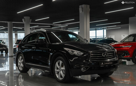 Infiniti FX II, 2013 год, 2 200 000 рублей, 2 фотография