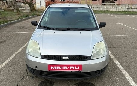 Ford Fiesta, 2004 год, 350 000 рублей, 3 фотография