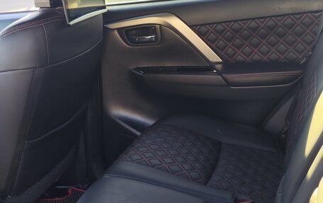 Mitsubishi Montero Sport, 2022 год, 3 600 000 рублей, 17 фотография