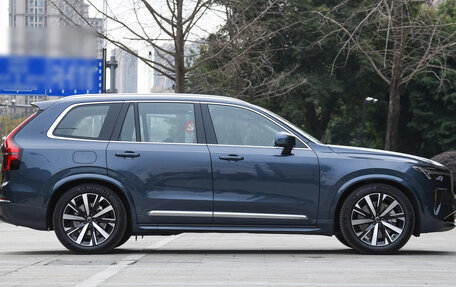 Volvo XC90 II рестайлинг, 2025 год, 9 995 000 рублей, 4 фотография