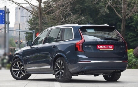 Volvo XC90 II рестайлинг, 2025 год, 9 995 000 рублей, 7 фотография