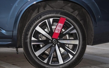 Volvo XC90 II рестайлинг, 2025 год, 9 995 000 рублей, 14 фотография