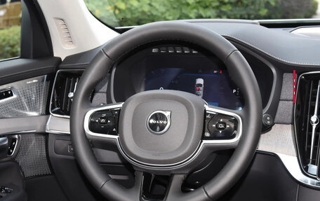 Volvo XC90 II рестайлинг, 2025 год, 9 995 000 рублей, 12 фотография