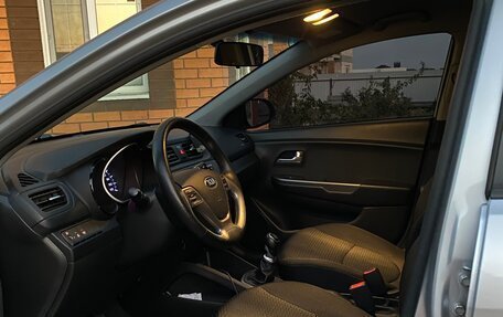 KIA Rio III рестайлинг, 2015 год, 1 300 000 рублей, 3 фотография