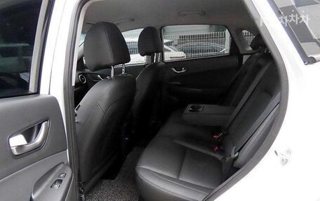 Hyundai Kona I, 2022 год, 1 518 000 рублей, 5 фотография