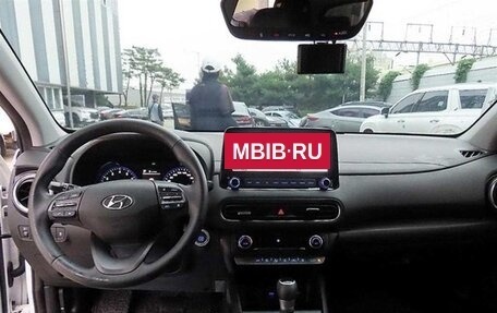 Hyundai Kona I, 2022 год, 1 518 000 рублей, 6 фотография