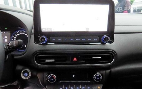 Hyundai Kona I, 2022 год, 1 518 000 рублей, 12 фотография