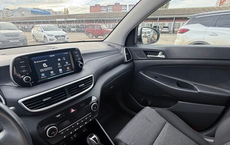 Hyundai Tucson III, 2018 год, 2 400 000 рублей, 11 фотография