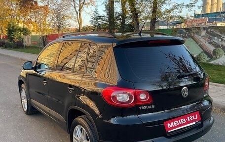 Volkswagen Tiguan I, 2010 год, 850 000 рублей, 2 фотография