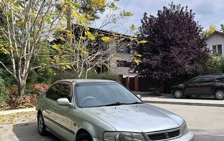 Honda Domani, 1999 год, 290 000 рублей, 1 фотография