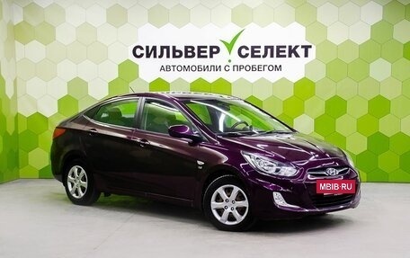 Hyundai Solaris II рестайлинг, 2012 год, 750 000 рублей, 5 фотография