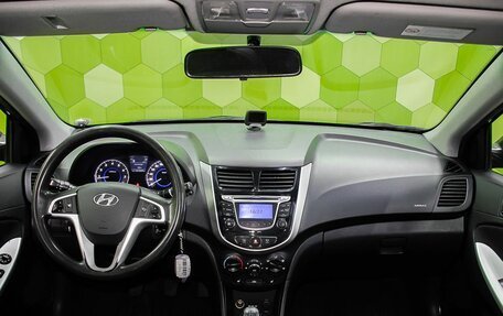 Hyundai Solaris II рестайлинг, 2012 год, 750 000 рублей, 13 фотография