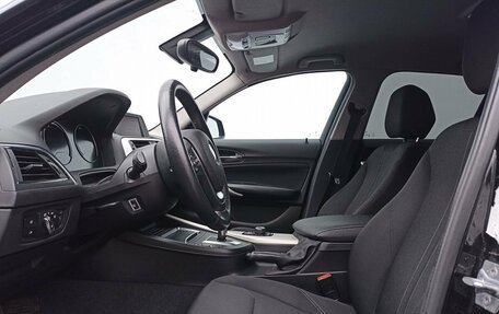 BMW 1 серия, 2018 год, 1 930 000 рублей, 10 фотография