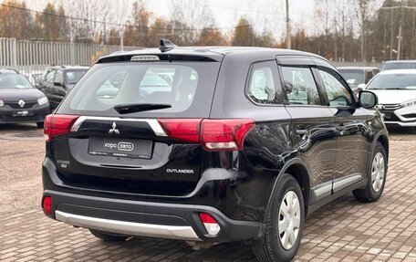 Mitsubishi Outlander III рестайлинг 3, 2018 год, 1 699 000 рублей, 7 фотография