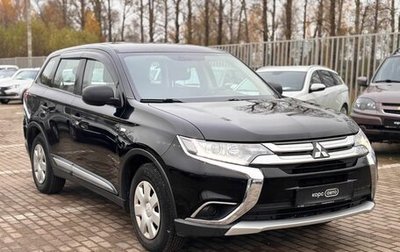 Mitsubishi Outlander III рестайлинг 3, 2018 год, 1 699 000 рублей, 1 фотография