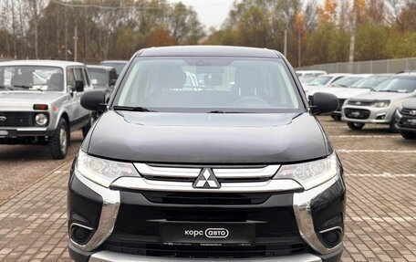 Mitsubishi Outlander III рестайлинг 3, 2018 год, 1 699 000 рублей, 2 фотография