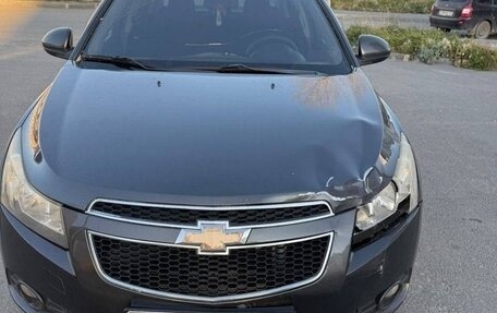 Chevrolet Cruze II, 2010 год, 650 000 рублей, 10 фотография