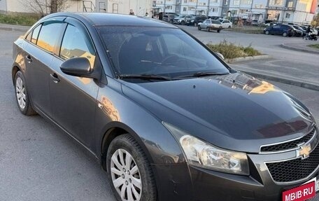 Chevrolet Cruze II, 2010 год, 650 000 рублей, 9 фотография