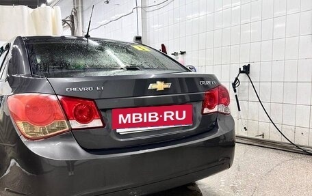 Chevrolet Cruze II, 2010 год, 650 000 рублей, 12 фотография