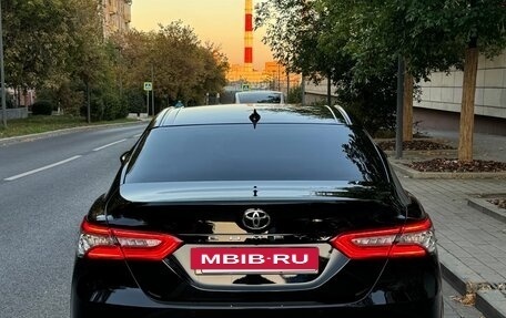 Toyota Camry, 2021 год, 3 300 000 рублей, 5 фотография