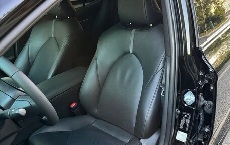 Toyota Camry, 2021 год, 3 300 000 рублей, 26 фотография