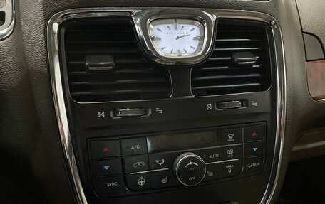 Chrysler Voyager IV, 2014 год, 1 533 000 рублей, 7 фотография