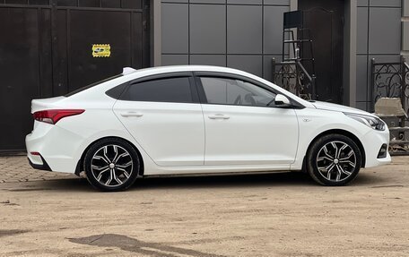Hyundai Solaris II рестайлинг, 2018 год, 1 130 000 рублей, 3 фотография