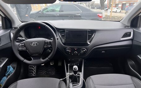 Hyundai Solaris II рестайлинг, 2018 год, 1 130 000 рублей, 4 фотография
