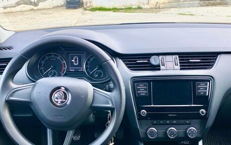 Skoda Octavia, 2018 год, 1 500 000 рублей, 8 фотография